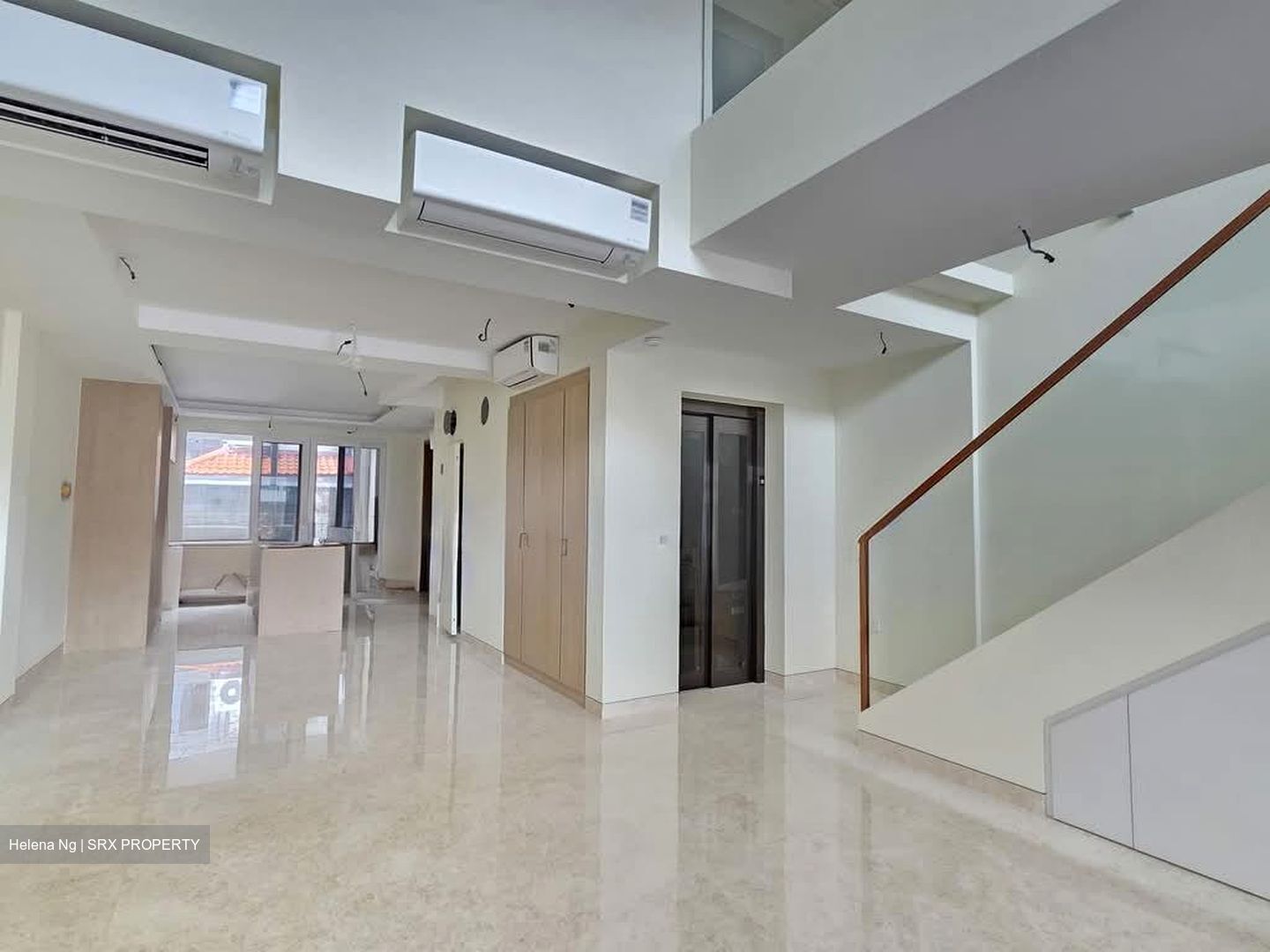 Opera Estate (D15), Terrace #597176331